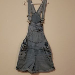 Overall shorts
